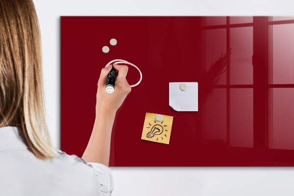 Pizarra borrable de cristal con imanes Un elegante tablero para notas y fotos.
