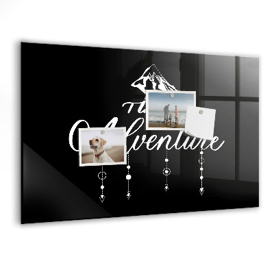 Pizarra magnética de pared con rotulador Un elegante tablero para presentar recuerdos.