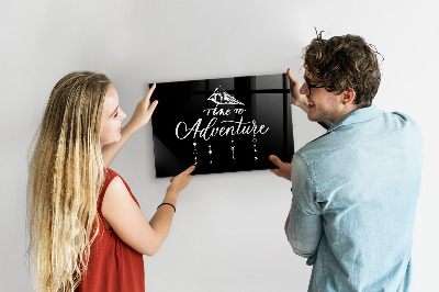 Pizarra magnética de pared con rotulador Un elegante tablero para presentar recuerdos.
