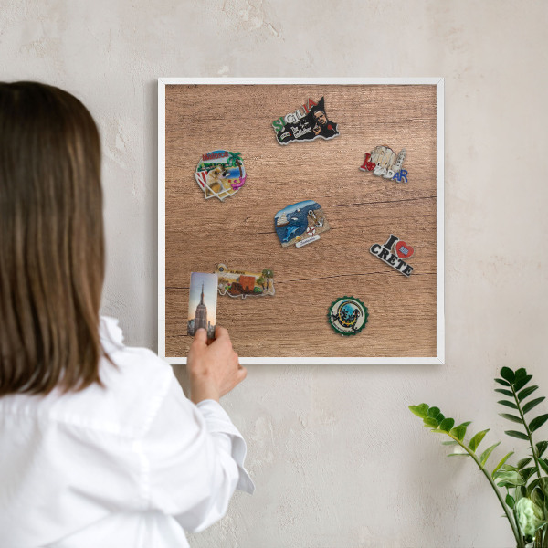 Tablero magnético metálico para souvenirs en color blanco Textura de madera