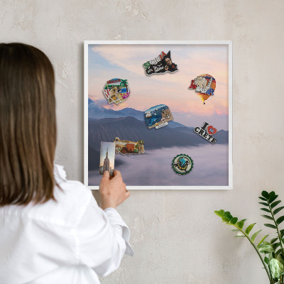 Tablero magnético metálico para souvenirs en color blanco Viaje por el cielo