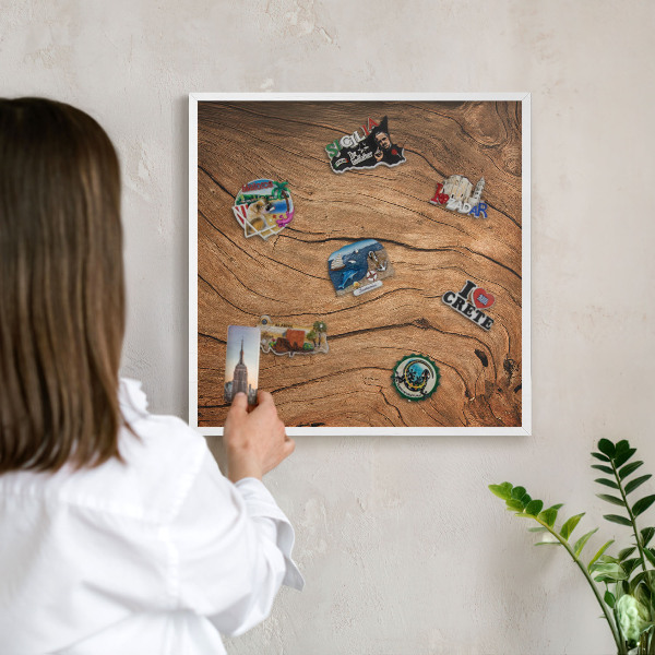 Tablero magnético de pared para imanes con marco blanco Veta de madera