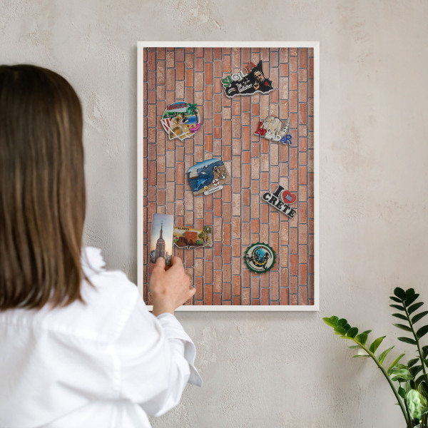 Tablero magnético metálico para souvenirs en color blanco Muro de ladrillo