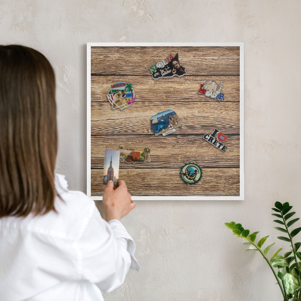 Tablero magnético de pared para imanes con marco blanco Textura de madera