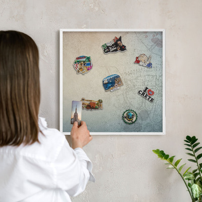 Tablero magnético de pared para imanes con marco blanco Mapa antiguo