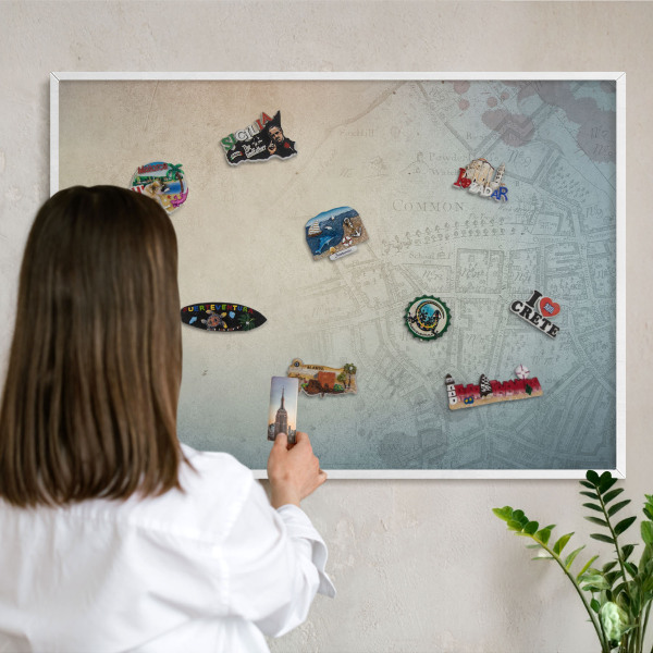 Tablero magnético de pared para imanes con marco blanco Mapa antiguo