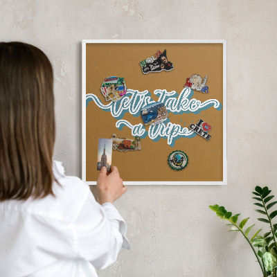 Tablero magnético de pared para imanes con marco blanco Viaje de ensueño