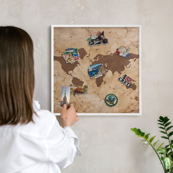Tablero magnético metálico para souvenirs en color blanco Mapa del mundo