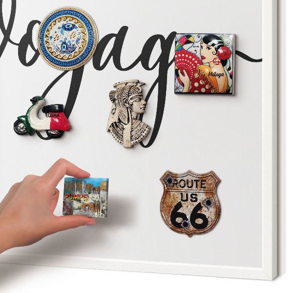 Tablero magnético de pared para imanes con marco blanco Buen viaje
