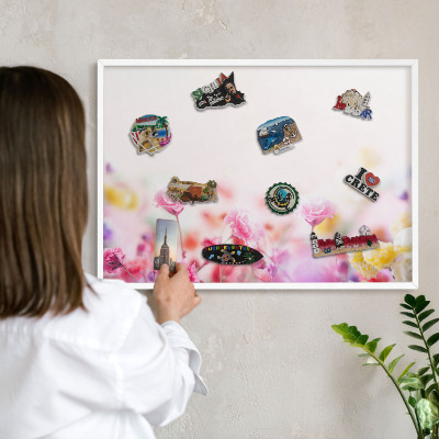Tablero magnético de pared para imanes con marco blanco Flores en tonos pastel