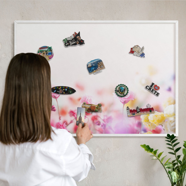 Tablero magnético de pared para imanes con marco blanco Flores en tonos pastel