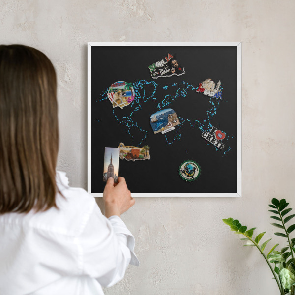 Tablero magnético de pared para imanes con marco blanco Mapa del mundo