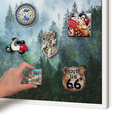 Tablero magnético metálico para souvenirs en color blanco Bosque misterioso