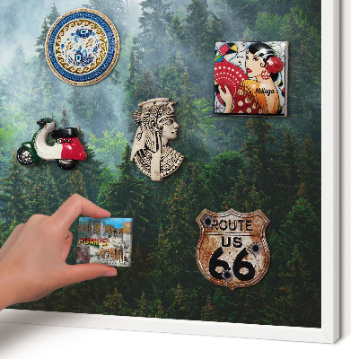 Tablero magnético metálico para souvenirs en color blanco Bosque misterioso