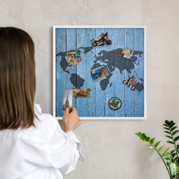 Tablero magnético metálico para souvenirs en color blanco Mapa del mundo