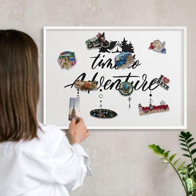 Tablero magnético metálico para souvenirs en color blanco La aventura te espera