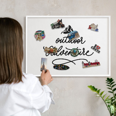 Tablero magnético metálico para souvenirs en color blanco Aventura en la montaña