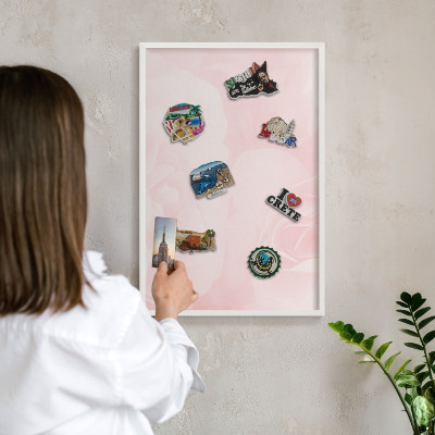 Tablero magnético de pared para imanes con marco blanco Rosa delicado