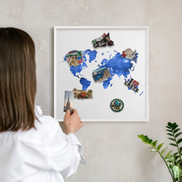 Tablero magnético de pared para imanes con marco blanco Mapa del mundo