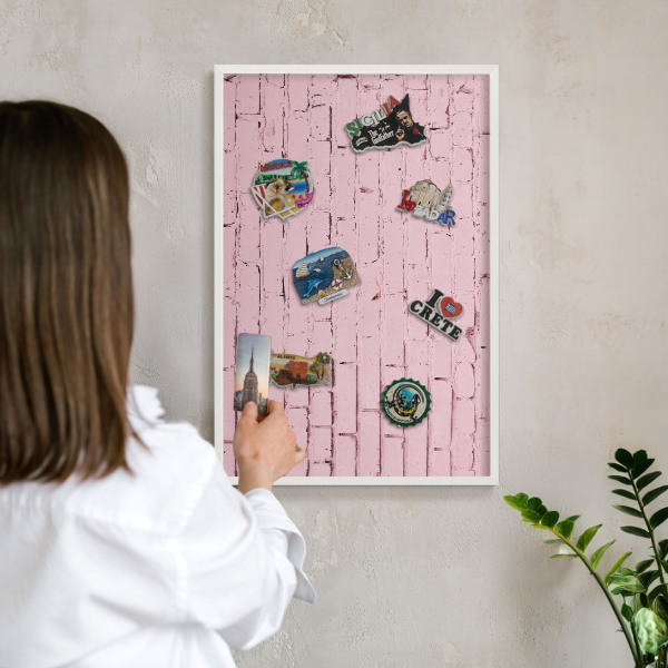 Tablero magnético de pared para imanes con marco blanco Ladrillo rosa