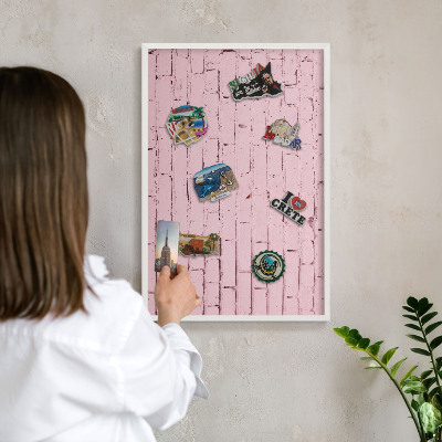 Tablero magnético de pared para imanes con marco blanco Ladrillo rosa