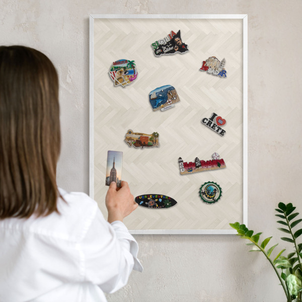 Tablero magnético metálico para souvenirs en color blanco Espiga sutil