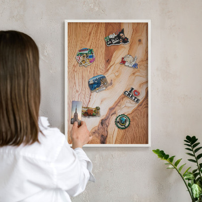 Tablero magnético metálico para souvenirs en color blanco Textura de madera