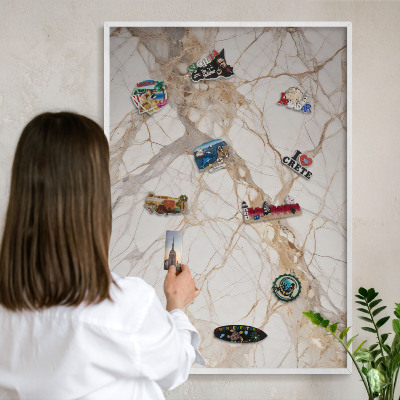 Tablero magnético de pared para imanes con marco blanco Elegancia del mármol