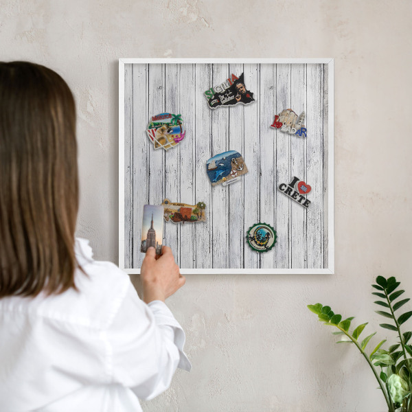 Tablero magnético metálico para souvenirs en color blanco Madera clara