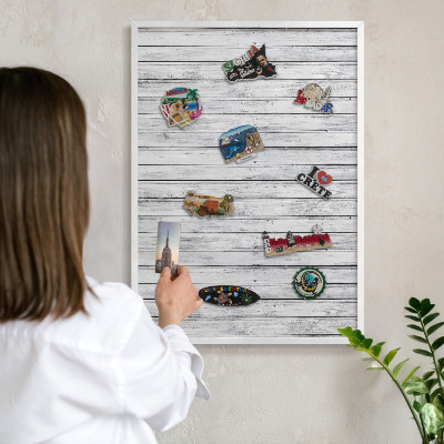 Tablero magnético metálico para souvenirs en color blanco Madera clara