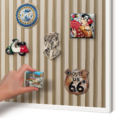 Tablero magnético de pared para imanes con marco blanco Listones de madera