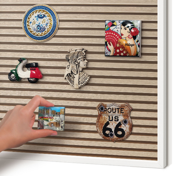 Tablero magnético metálico para souvenirs en color blanco Estructura tranquila