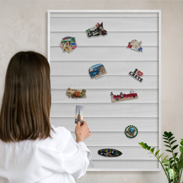 Tablero magnético de pared para imanes con marco blanco Rayas minimalistas