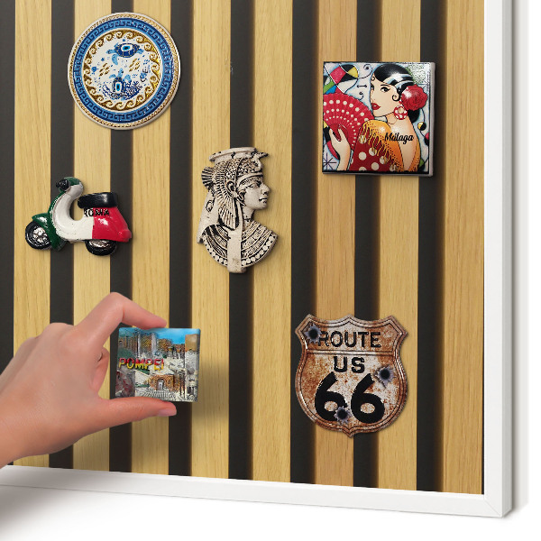 Tablero magnético metálico para souvenirs en color blanco Ritmos de madera
