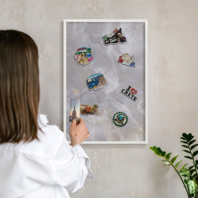 Tablero magnético de pared para imanes con marco blanco Elegancia gris