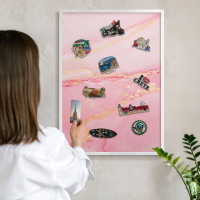 Tablero magnético de pared para imanes con marco blanco Elegancia rosa