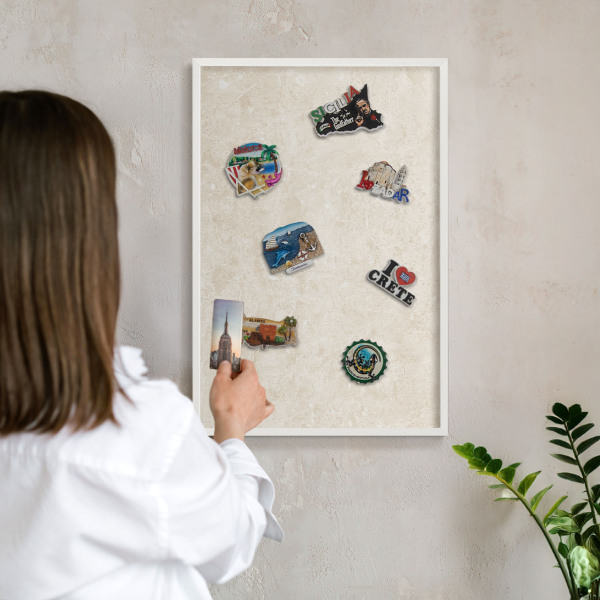 Tablero magnético metálico para souvenirs en color blanco Elegancia cremosa