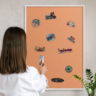 Tablero magnético de pared para imanes con marco blanco Naranja pastel
