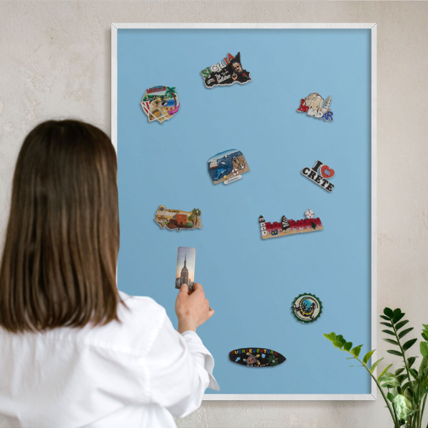 Tablero magnético de pared para imanes con marco blanco Color azul