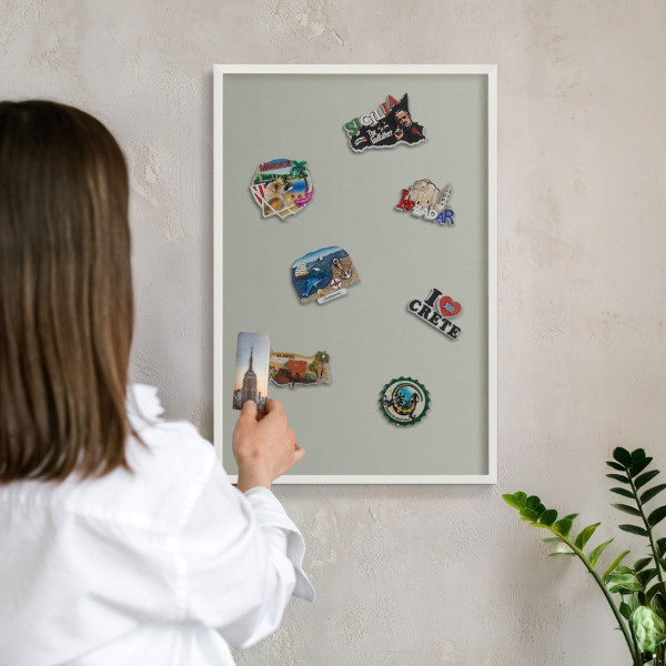Tablero magnético metálico para souvenirs en color blanco Gris neutro