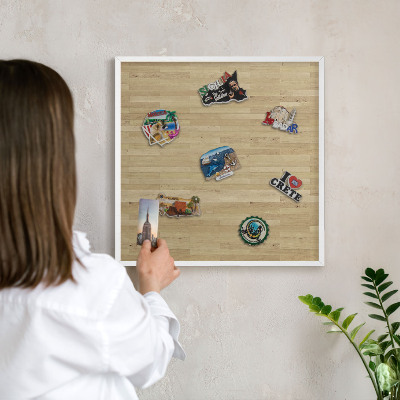 Tablero magnético metálico para souvenirs en color blanco Textura de madera