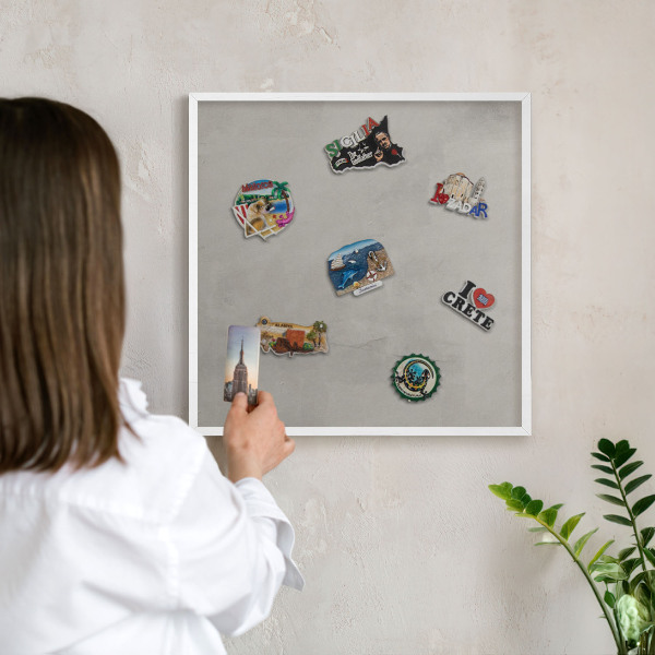 Tablero magnético de pared para imanes con marco blanco Fondo gris