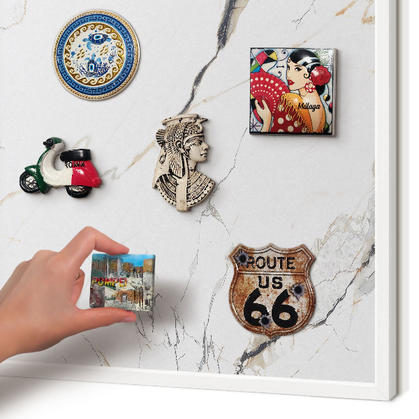 Tablero magnético de pared para imanes con marco blanco Elegancia moderna