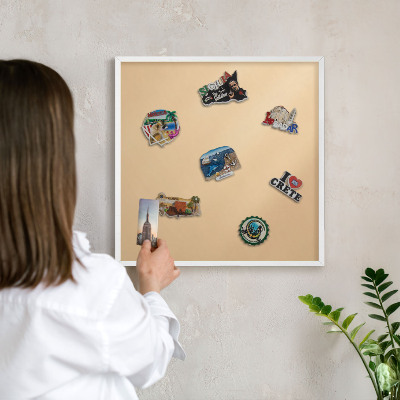 Tablero magnético metálico para souvenirs en color blanco Armonía cremosa
