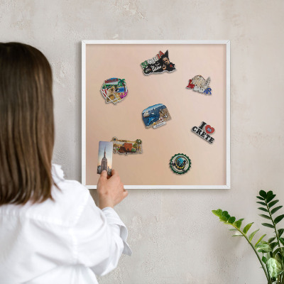 Tablero magnético de pared para imanes con marco blanco Beige suave