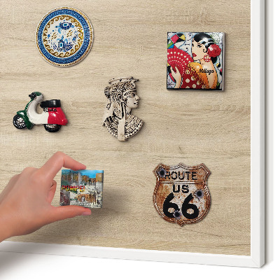 Tablero magnético de pared para imanes con marco blanco Fondo de madera