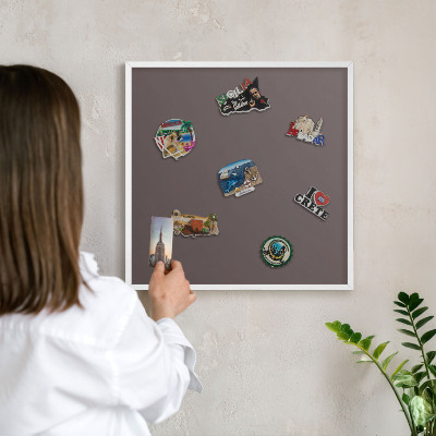Tablero magnético metálico para souvenirs en color blanco Marrón descolorido