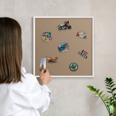 Tablero magnético metálico para souvenirs en color blanco Marrón claro cálido