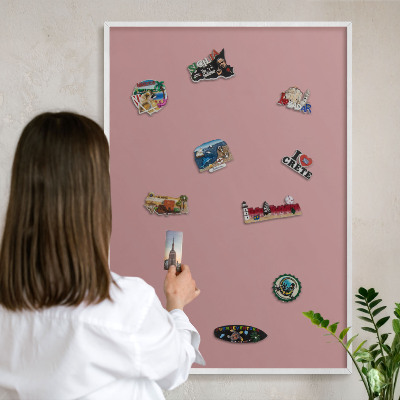 Tablero magnético de pared para imanes con marco blanco Rosa empolvado pastel