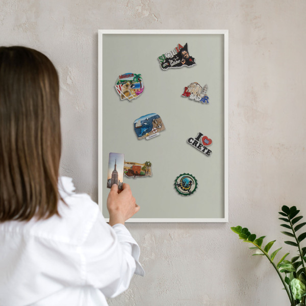 Tablero magnético metálico para souvenirs en color blanco Gris cálido